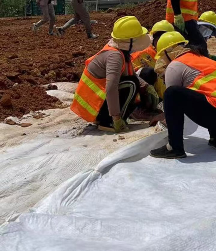 云南垃圾填埋場(chǎng)用三維復(fù)合排水網(wǎng)